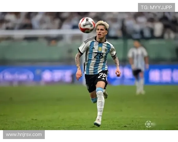 加纳乔对阵顶级后卫的威胁制造方式解析